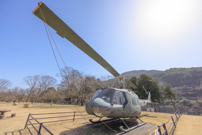 芝生広場のヘリコプター