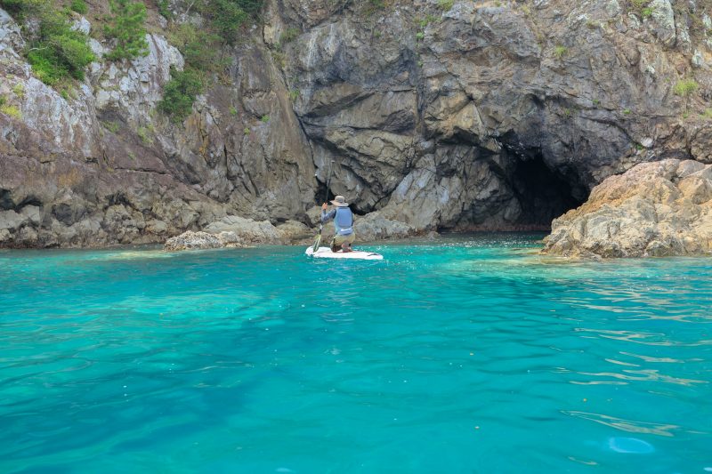 青の洞窟ような海をSUPで満喫