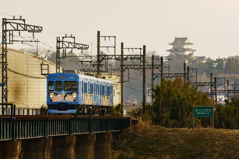 忍者列車と伊賀上野城