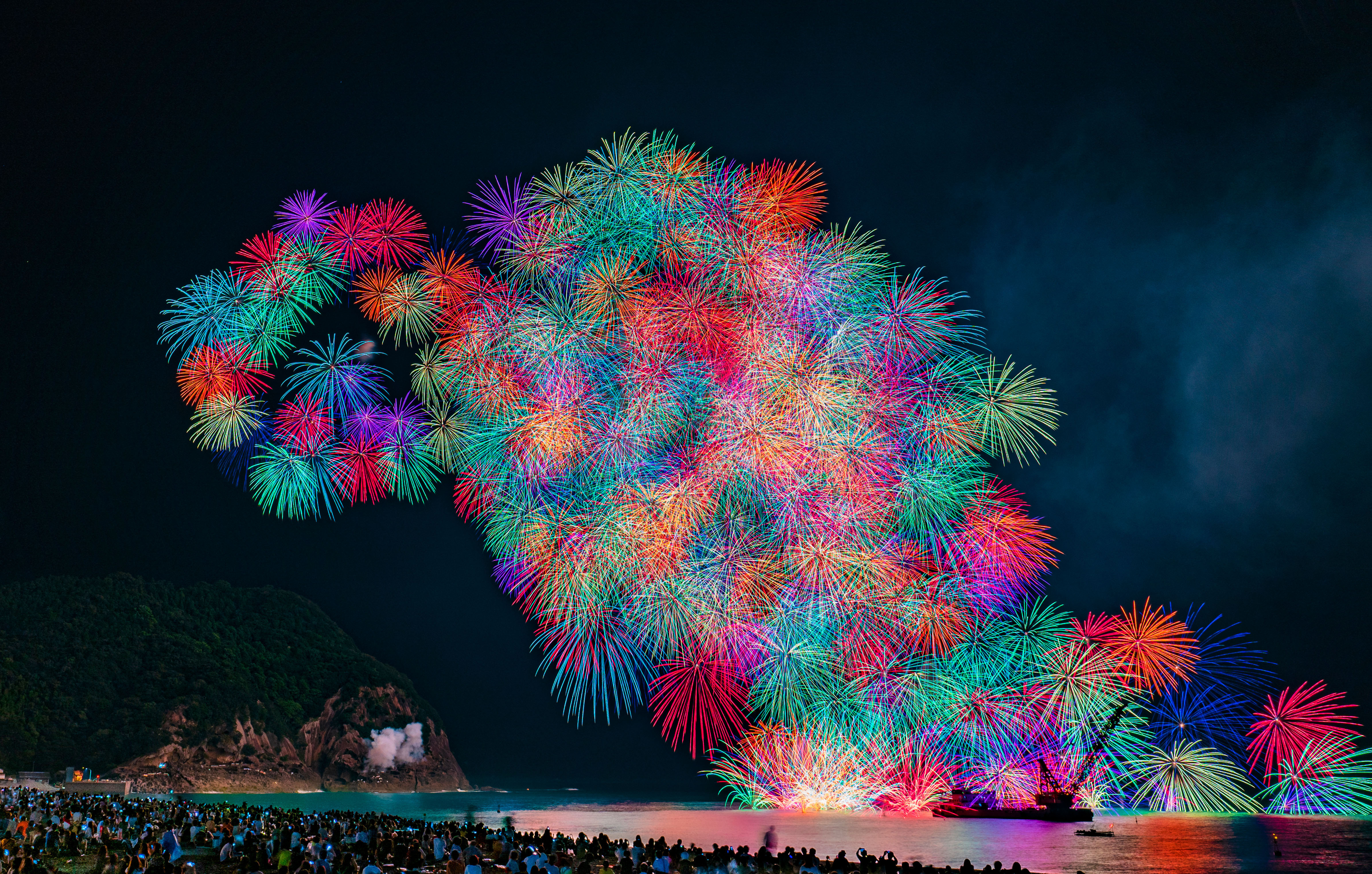 熊野花火大会の写真「鬼ヶ城大仕掛け」 | 三重の風景写真なら三重 