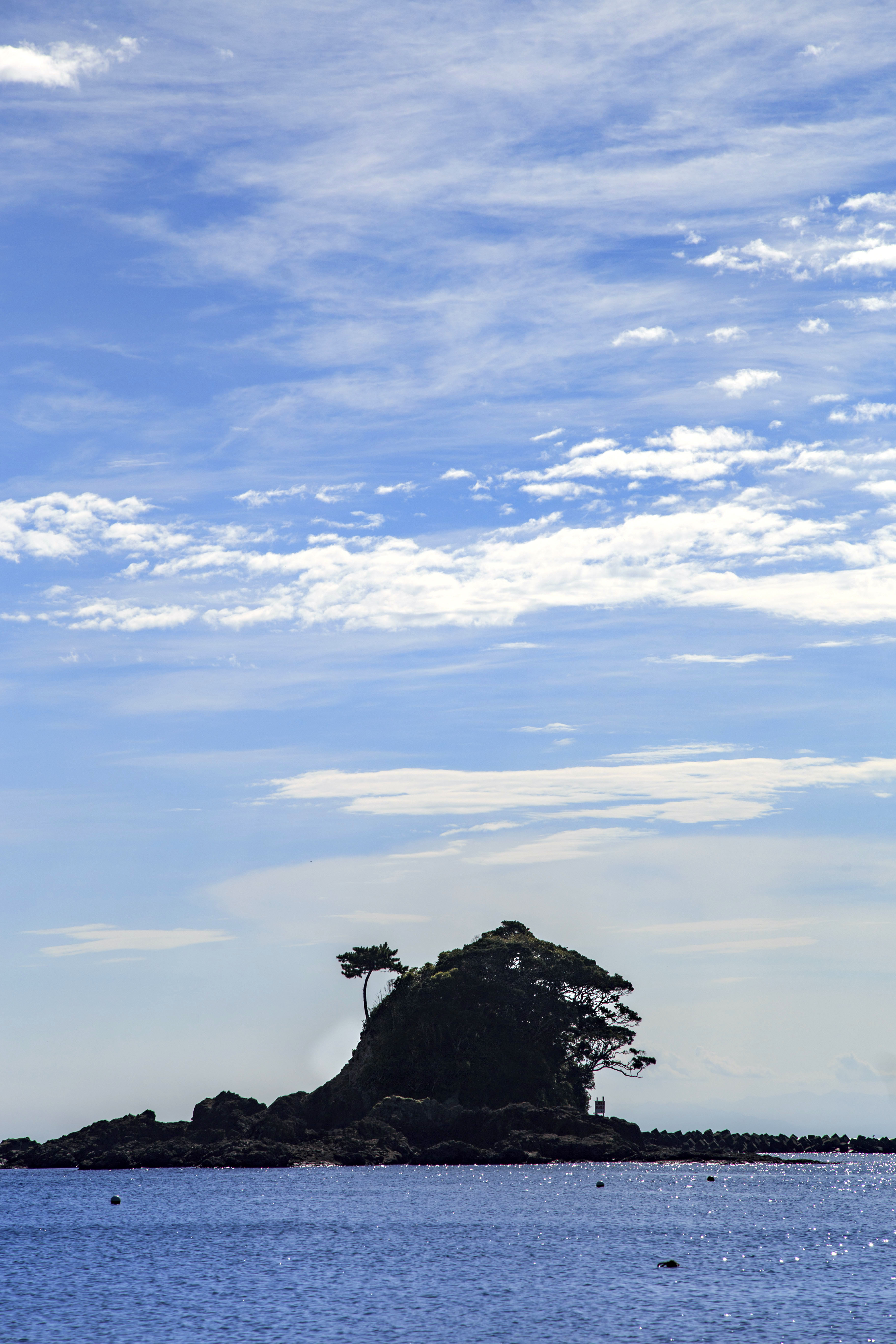 あづり浜の写真 あづりに潜むゴジラ 三重県の無料写真は三重フォトギャラリー
